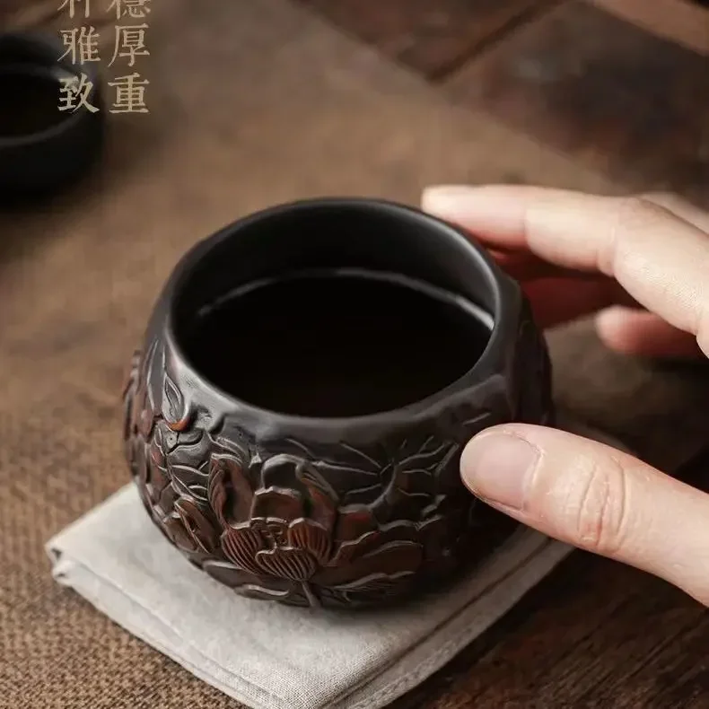 Лилава глина чаена чаша Щампована Чаена чаша Ръчно изработени Китайски чай Кунг-фу Лилави керамични чаена чаша Керамична