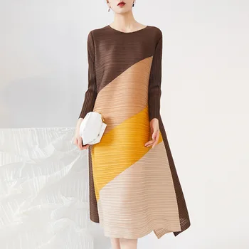 Комплект нередовни рокли от бръчки 2022, есенно-зимния Женски мозайка в контрастен цвят, голям случайни Корейски модерен женски комплект